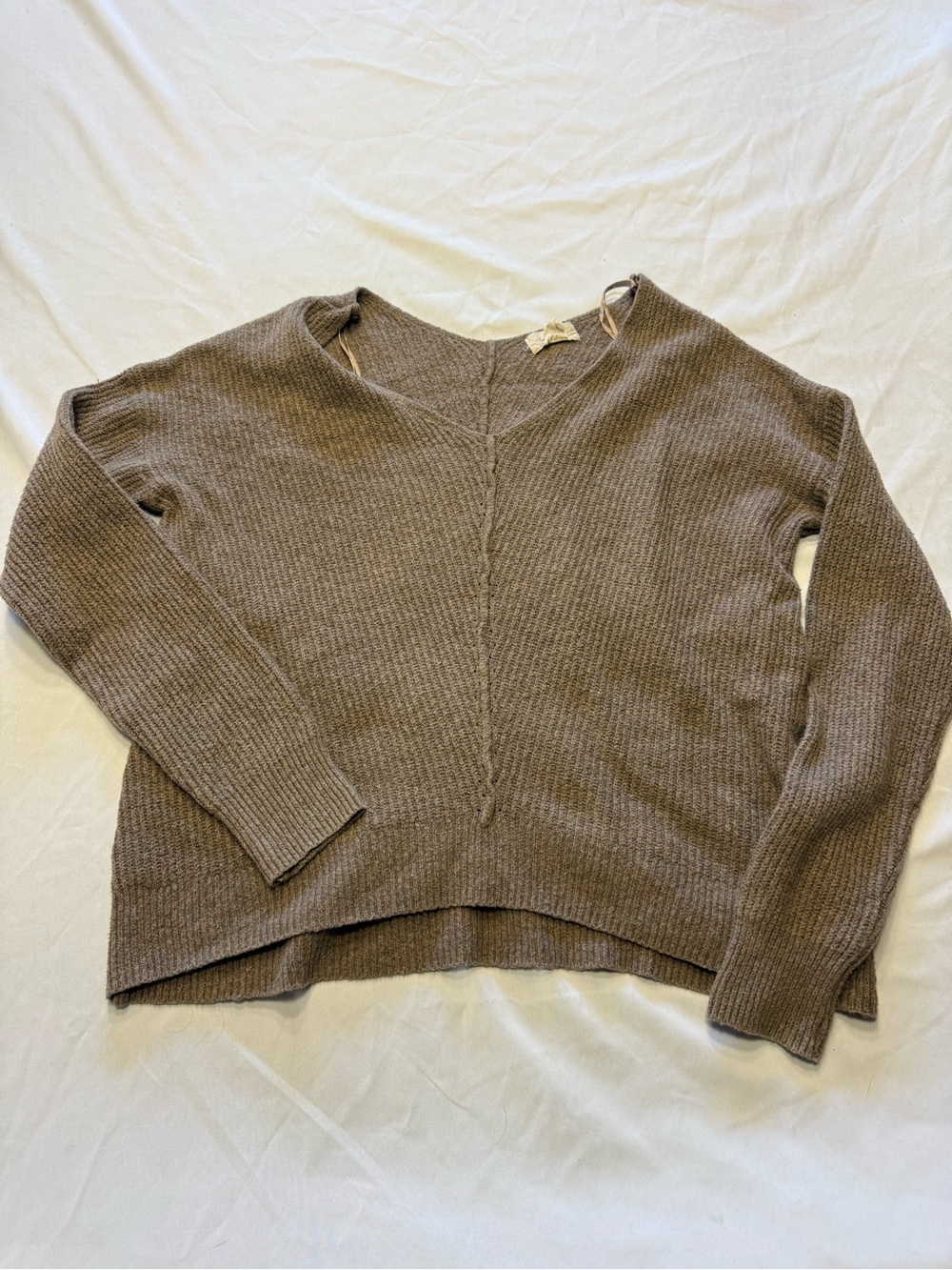 Everyday V-Neck Ribbed Sweater in Taupe